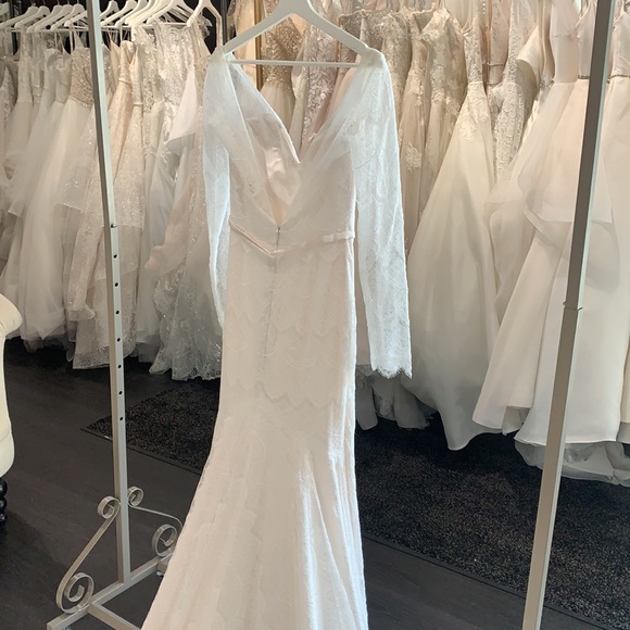 4817 Paloma Blanca - Picture 4 of 5